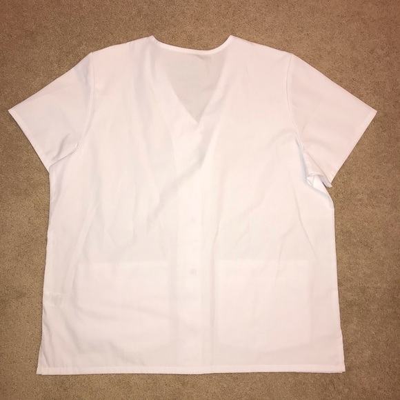 Adar Medical Scrubs Top NEW Plus Size 2XL White Short Sleeve Snap Button V Neck - Picture 3 of 7